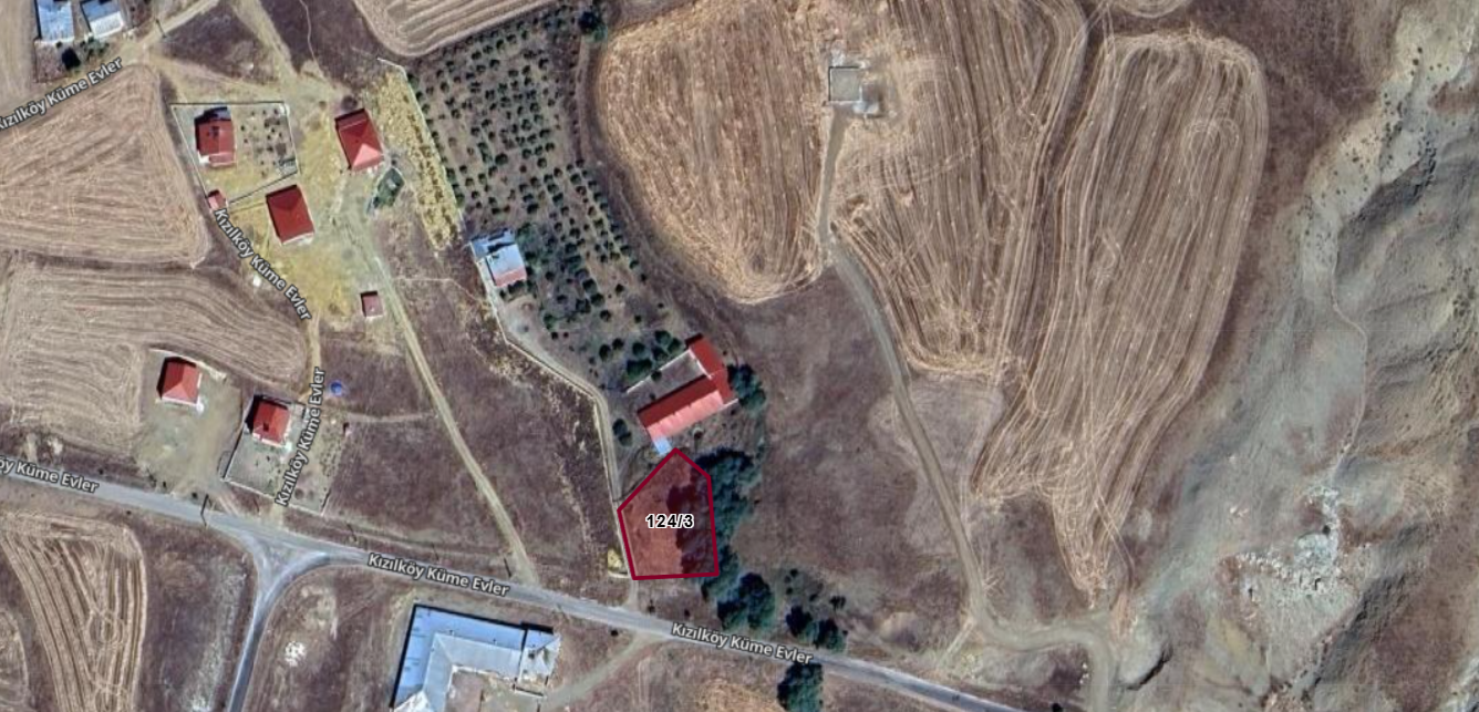 SİVAS YILDIZELİ KIZILKÖY  KÖYÜNDE  982  M² TARLA  SATILIKTIR - SİVAS YILDIZELİ fotoğraf 2